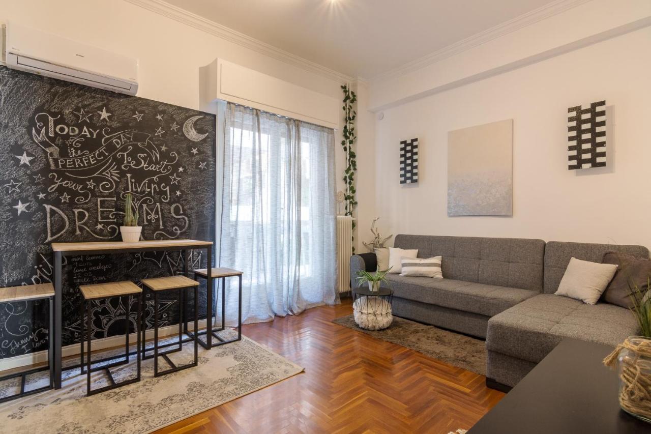 Classic And Modern Apartment In Atina Dış mekan fotoğraf